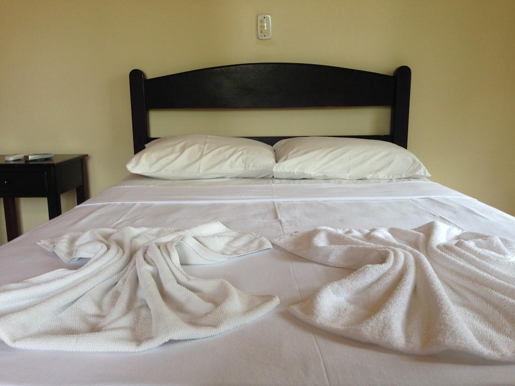 Aguas Vivas Hotel Fazenda Pirenopolis Phòng bức ảnh